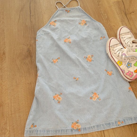 NWT  MANGO Embroidered mini denim dress, size US 6 - Picture 6 of 7